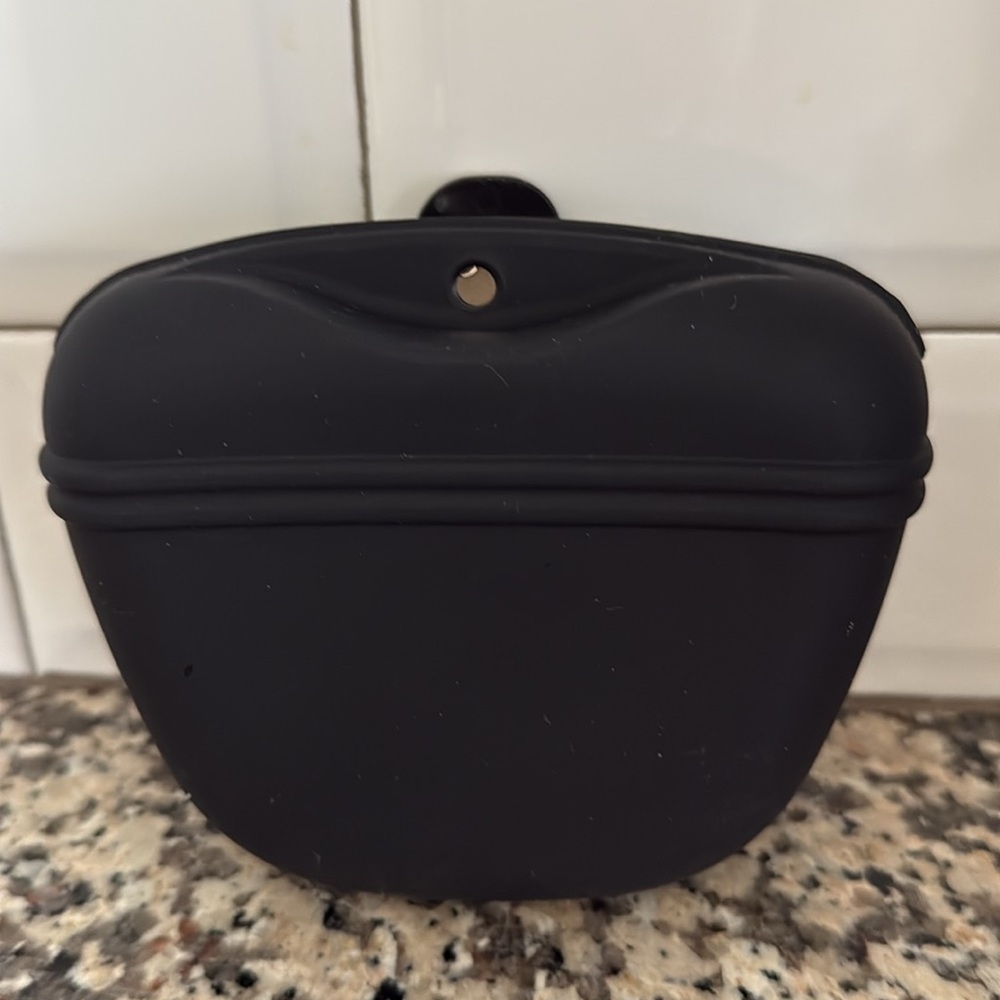 Top Paw Black Dog Treat Pouch